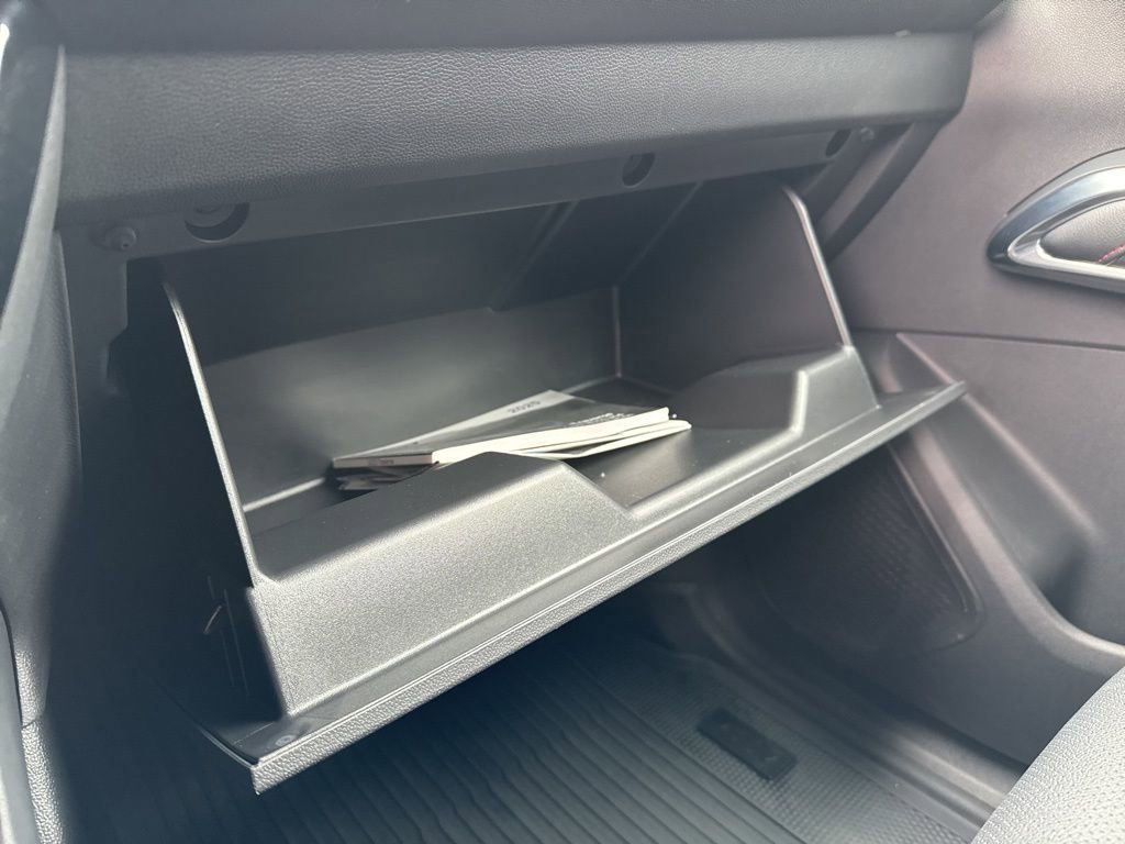 Certified 2025 Chevrolet Traverse Z71 w/ LPO, Floor Liner Package image 23