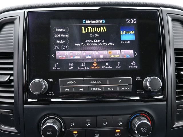 Used 2022 Nissan Titan SV image 9