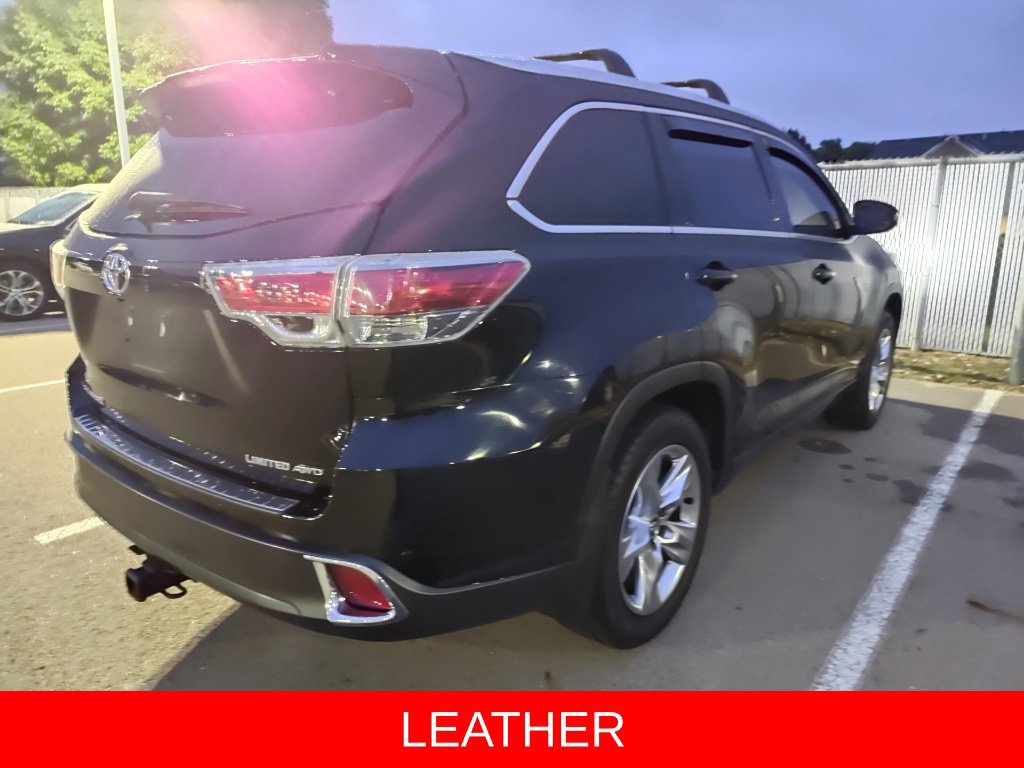 Used 2016 Toyota Highlander Limited AWD/4WD image 4
