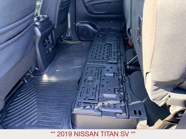 Used 2019 Nissan Titan SV w/ SV Convenience Package image 15