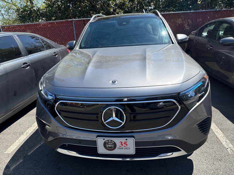 Used 2022 Mercedes-Benz EQB 300 4MATIC image 55