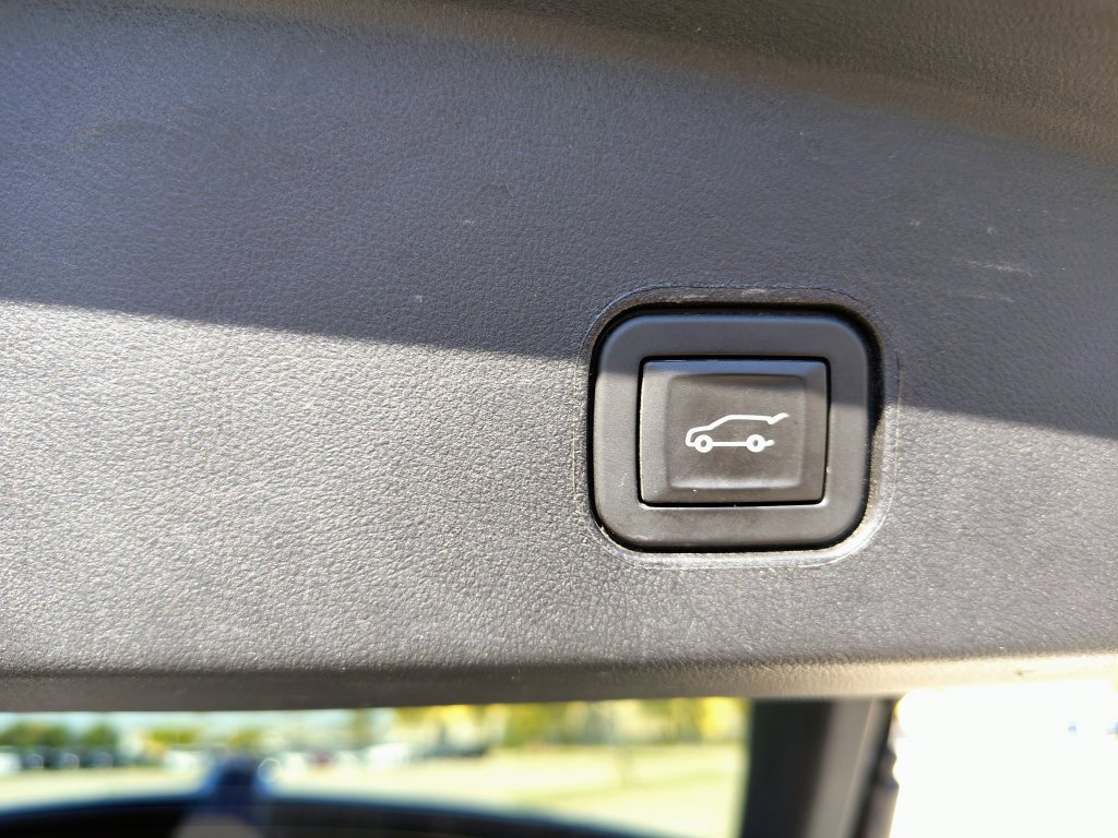Used 2024 Cadillac Lyriq Tech w/ LPO, Floor Liner Package AWD/4WD image 16