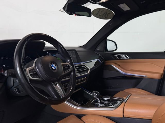 Used 2021 BMW X5 M50i w/ Premium Package image 37