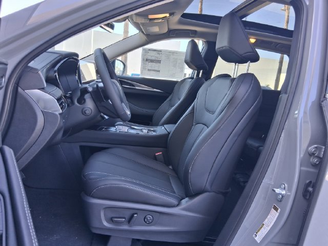New 2027 INFINITI QX60 Luxe w/ Cargo Package FWD image 17
