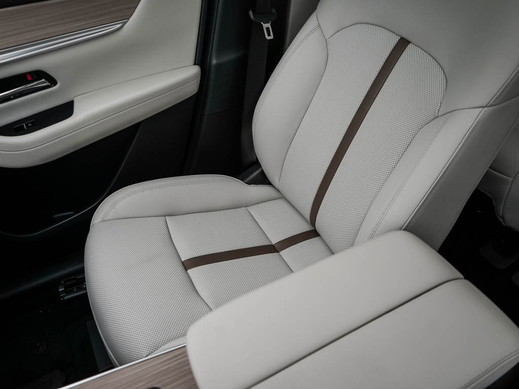 New 2026 MAZDA CX-90 Plug-In Hybrid w/ Premium Plus AWD/4WD image 26
