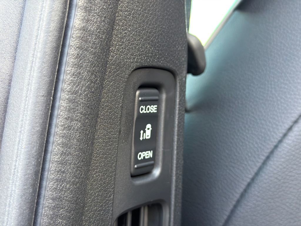 New 2026 Honda Odyssey Touring image 19