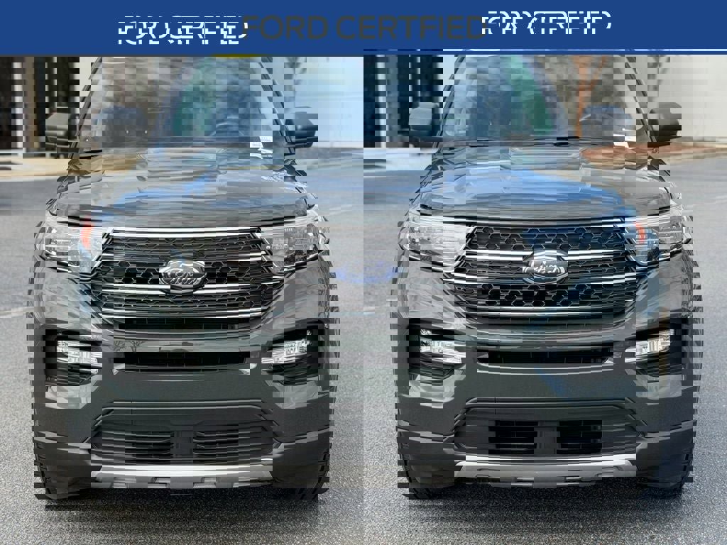 Used 2023 Ford Explorer XLT w/ Equipment Group 202A image 3