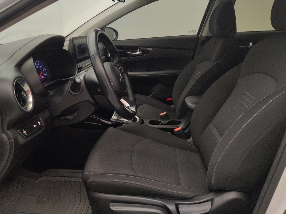 Used 2019 Kia Forte S w/ S Premium Package FWD image 17