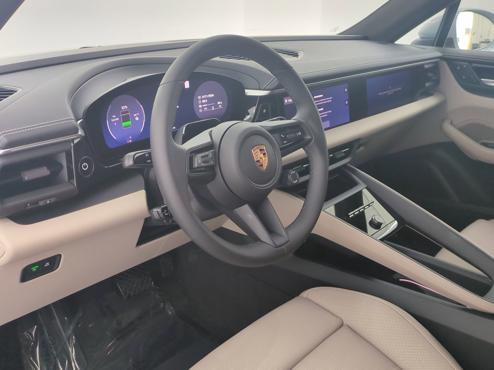 New 2026 Porsche Macan Electric RWD image 4