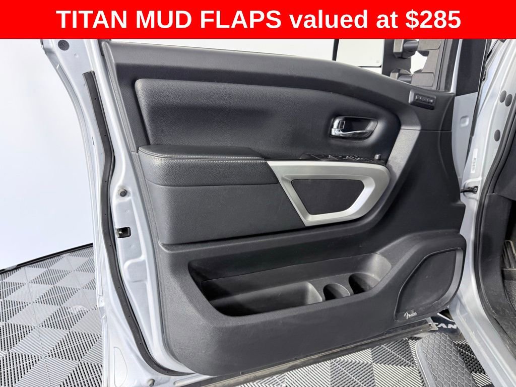 Used 2020 Nissan Titan SL w/ Moonroof Package image 9