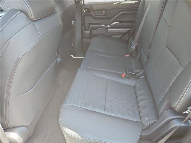 New 2026 Toyota 4Runner TRD Off-Road Premium AWD/4WD image 15