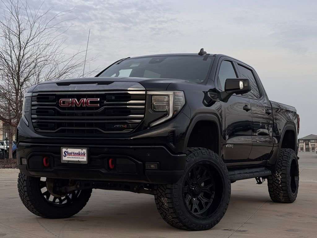 Used 2024 GMC Sierra 1500 AT4 w/ Technology Package AWD/4WD image 2