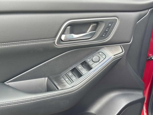 New 2026 Nissan Rogue Platinum image 24