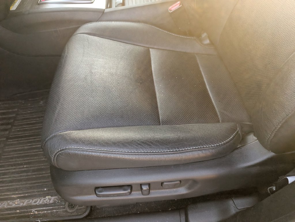 Used 2023 Honda Passport EX-L image 19