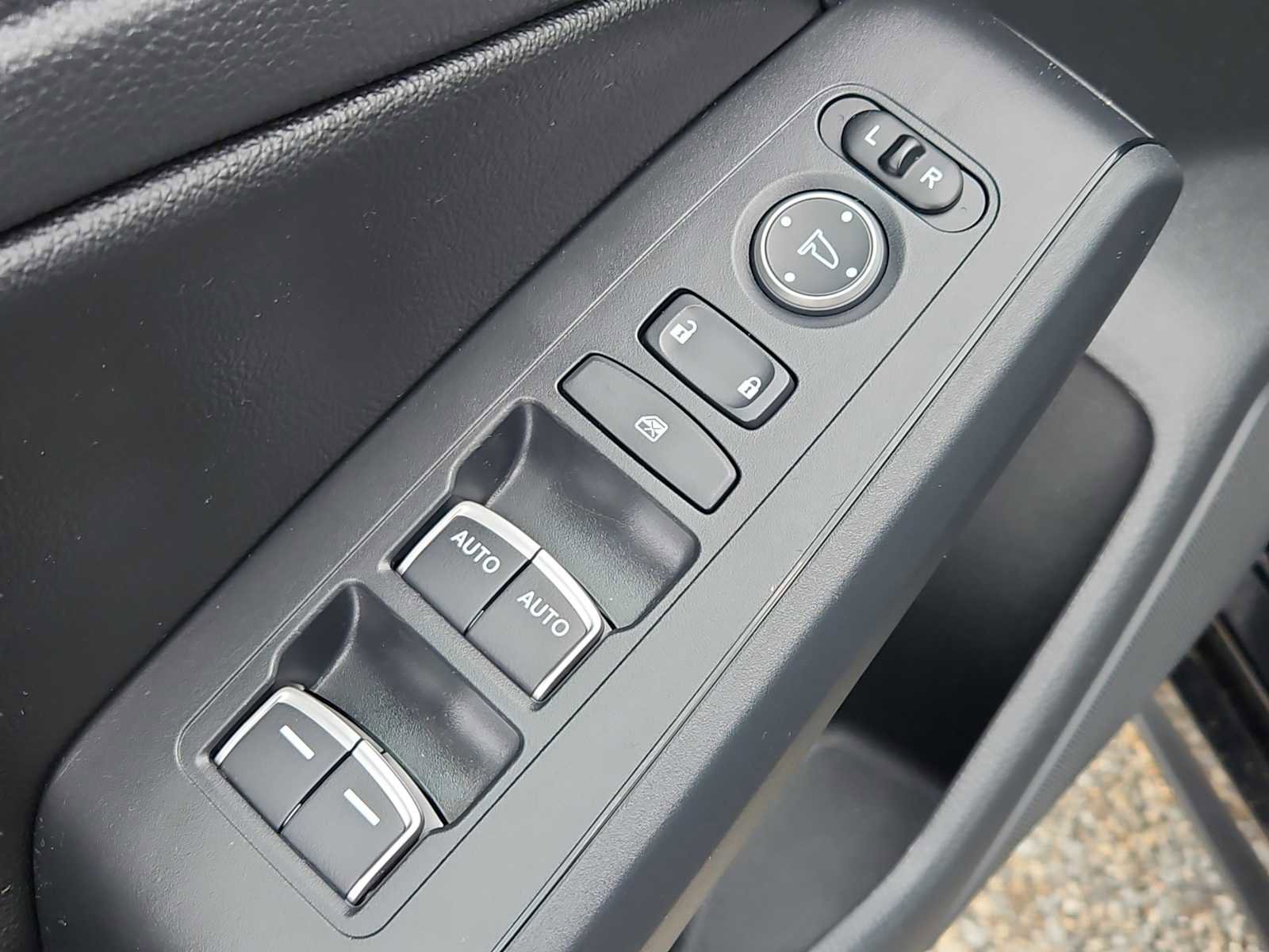 Certified 2023 Honda Civic EX-L image 25