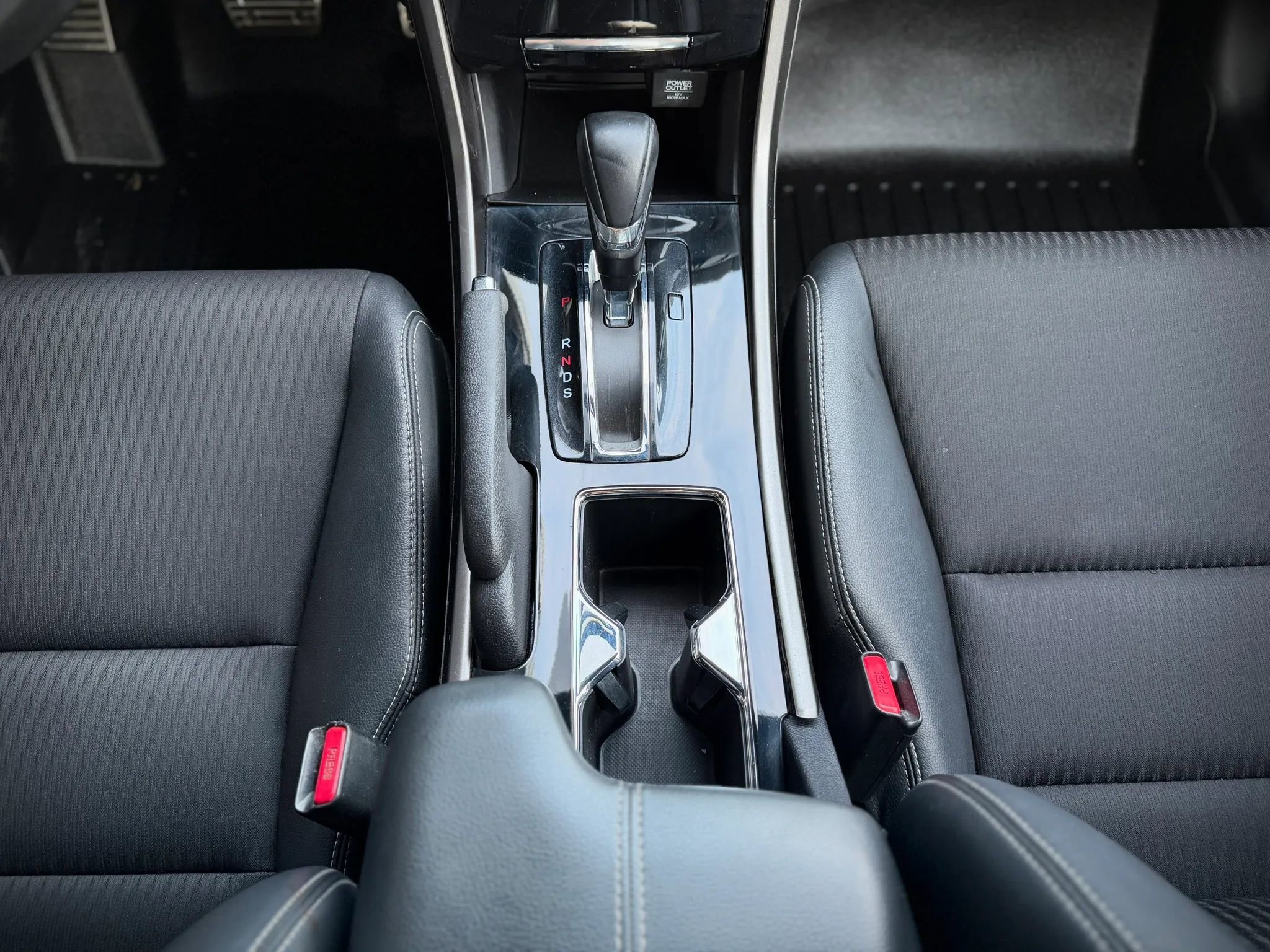 Used 2017 Honda Accord Sport image 13