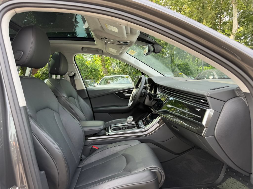 Used 2023 Audi Q7 2.0T Premium Plus AWD/4WD image 17