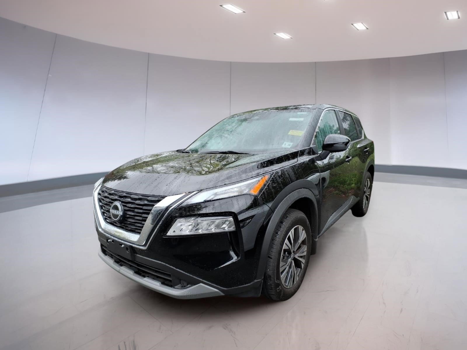 Used 2023 Nissan Rogue SV AWD/4WD image 2