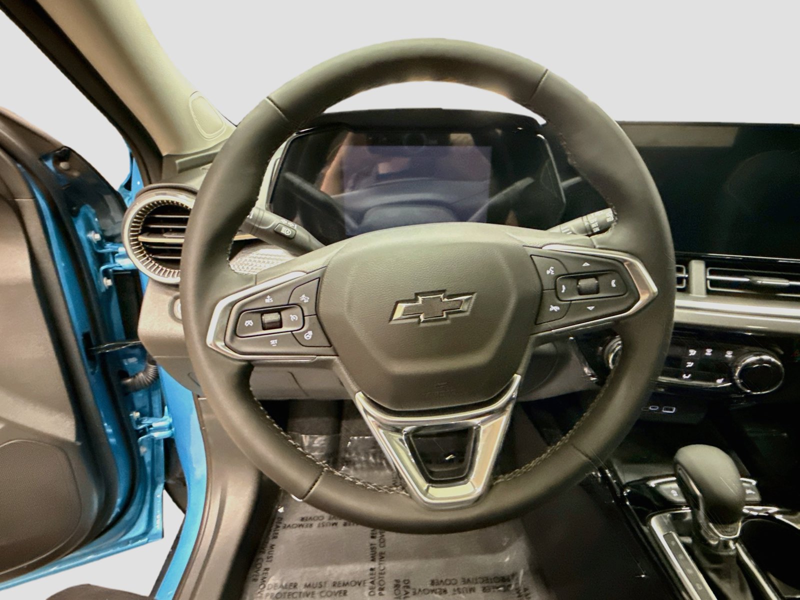 New 2026 Chevrolet Trax ACTIV w/ Sunroof Package FWD image 12