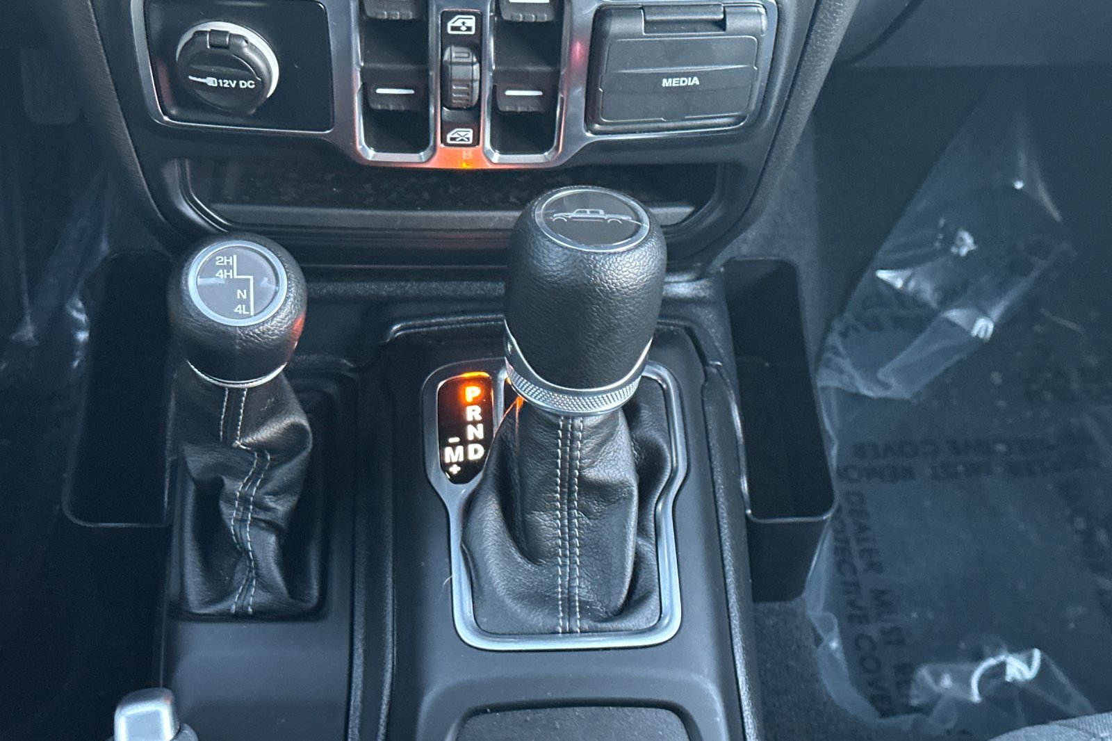 Used 2024 Jeep Gladiator Sport image 16