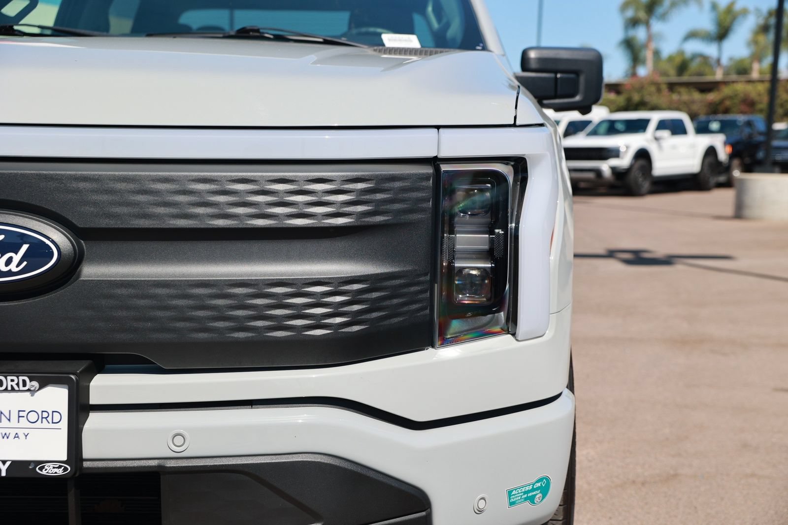 Used 2024 Ford F150 Lightning Flash AWD/4WD image 8