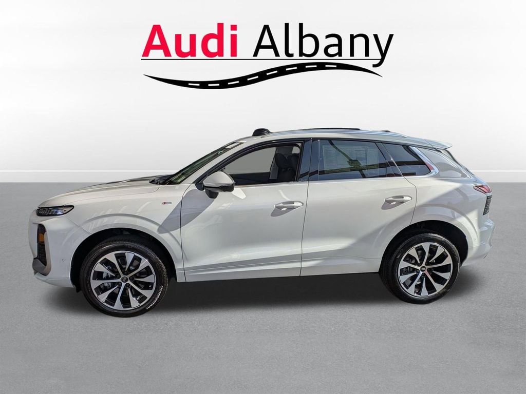 New 2026 Audi Q3 quattro 2.0T image 3