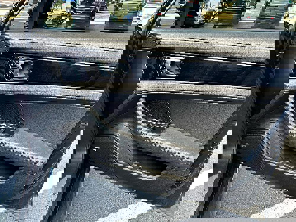 Used 2017 Porsche Panamera 4 image 33