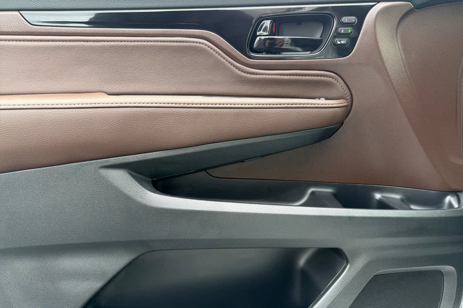 New 2027 Honda Odyssey Elite image 14