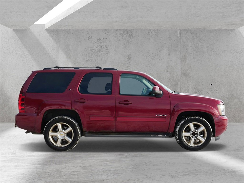 Used 2010 Chevrolet Tahoe LT w/ Luxury Package image 2