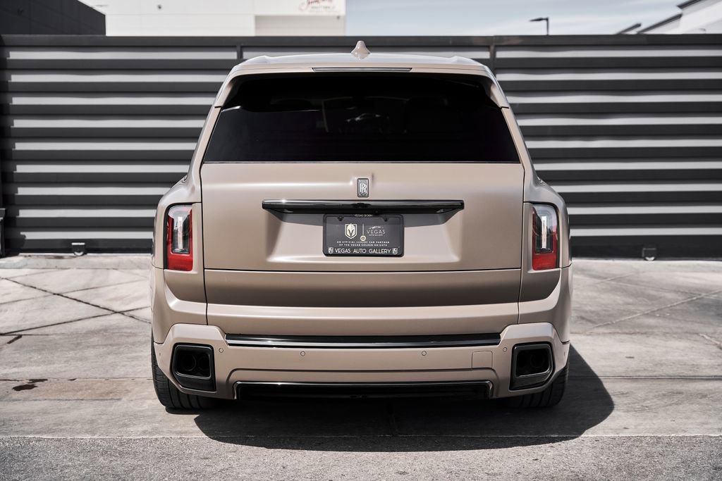 Used 2026 Rolls-Royce Cullinan Black Badge AWD/4WD image 16