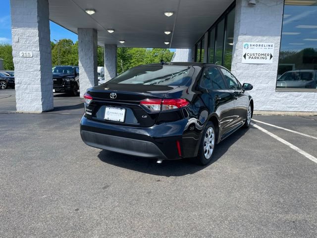 Used 2025 Toyota Corolla LE FWD image 5