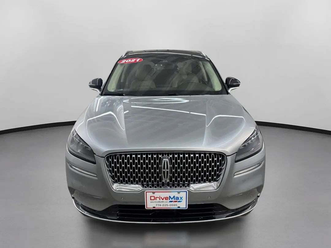 Used 2021 Lincoln Corsair Reserve w/ Equipment Group 201A AWD/4WD image 2