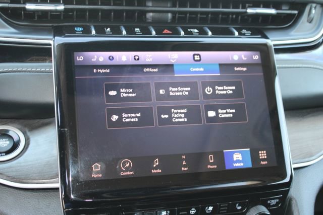 Used 2022 Jeep Grand Cherokee Limited 4xe w/ Luxury Tech Group II image 29