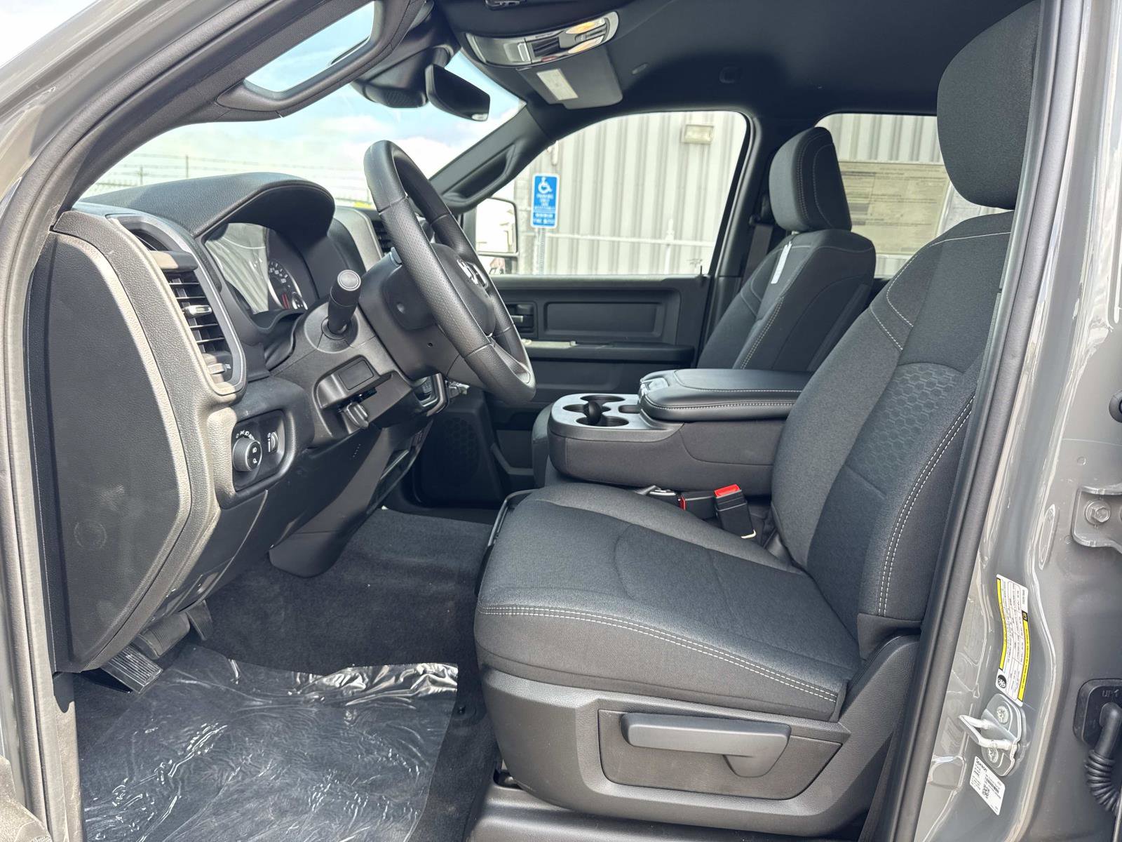 New 2026 RAM 3500 Tradesman AWD/4WD image 23