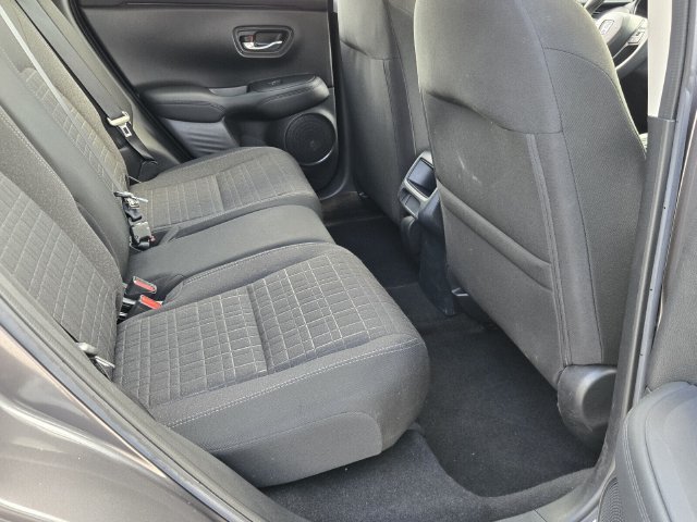 Used 2023 Honda HR-V LX image 15