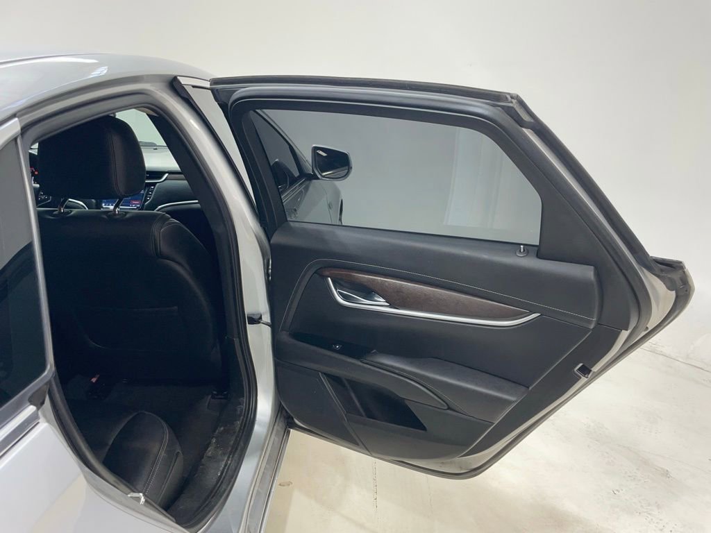 Used 2019 Cadillac XTS Luxury image 17