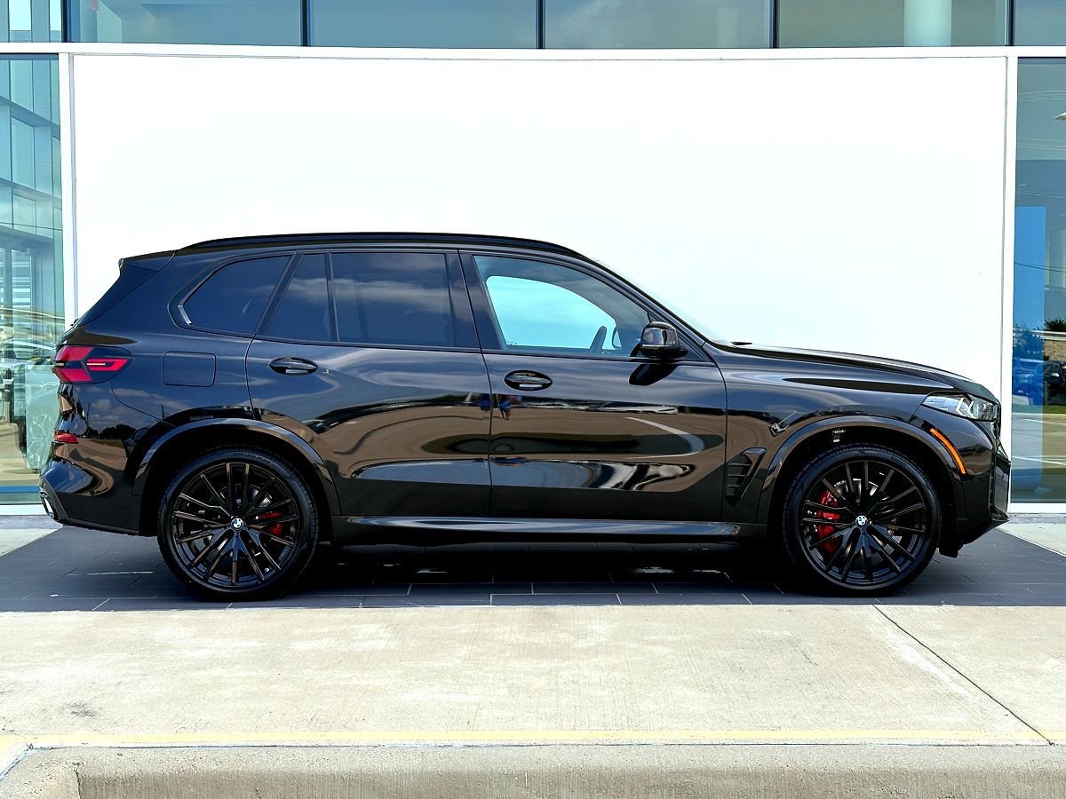 New 2026 BMW X5 sDrive40i w/ M Sport Package image 3