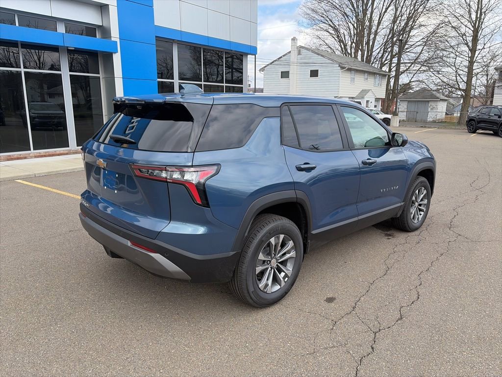 New 2026 Chevrolet Equinox LT w/ Convenience Package II AWD/4WD image 7
