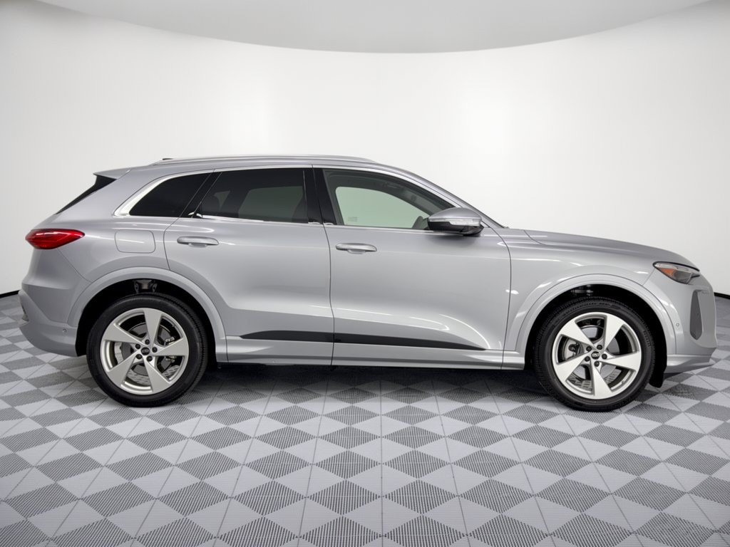 Used 2025 Audi Q5 Prestige AWD/4WD image 8
