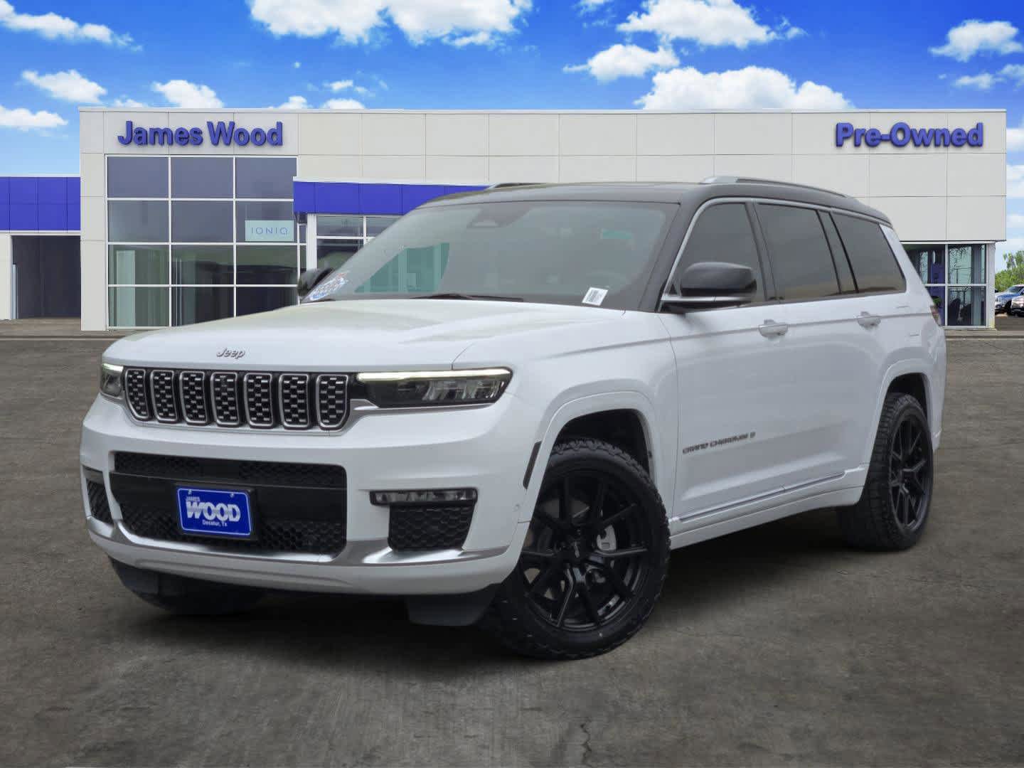 Used 2023 Jeep Grand Cherokee L Summit w/ Luxury Tech Group V image 1
