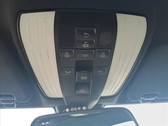 Used 2013 Mercedes-Benz E 350 4MATIC Sedan image 30