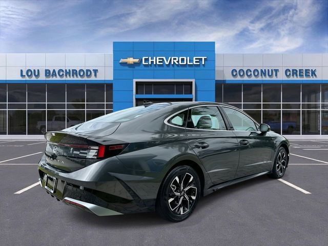 Used 2025 Hyundai Sonata SEL FWD image 8