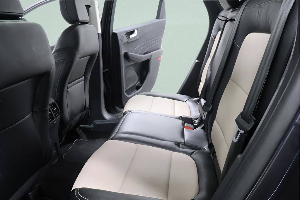 Used 2021 Ford Escape Titanium w/ Titanium Elite Package image 27