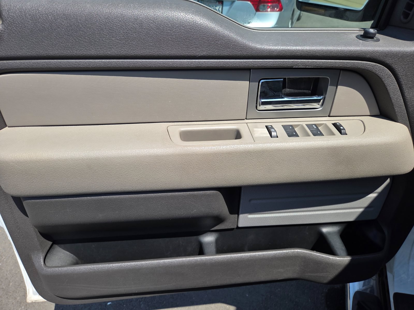 Used 2010 Ford F150 XLT RWD image 6