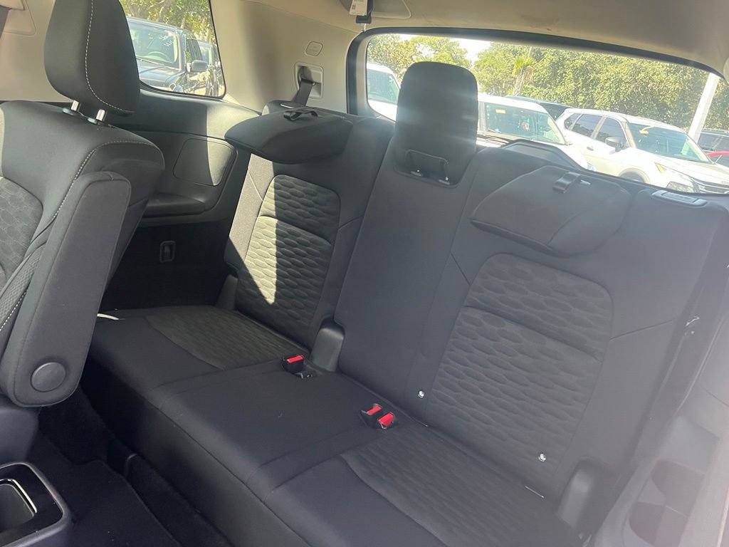 Certified 2025 Nissan Pathfinder SV w/ SV Premium Package FWD image 12