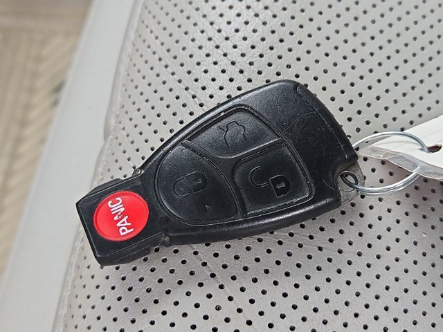 Used 2005 Mercedes-Benz S 500 S 500 image 32