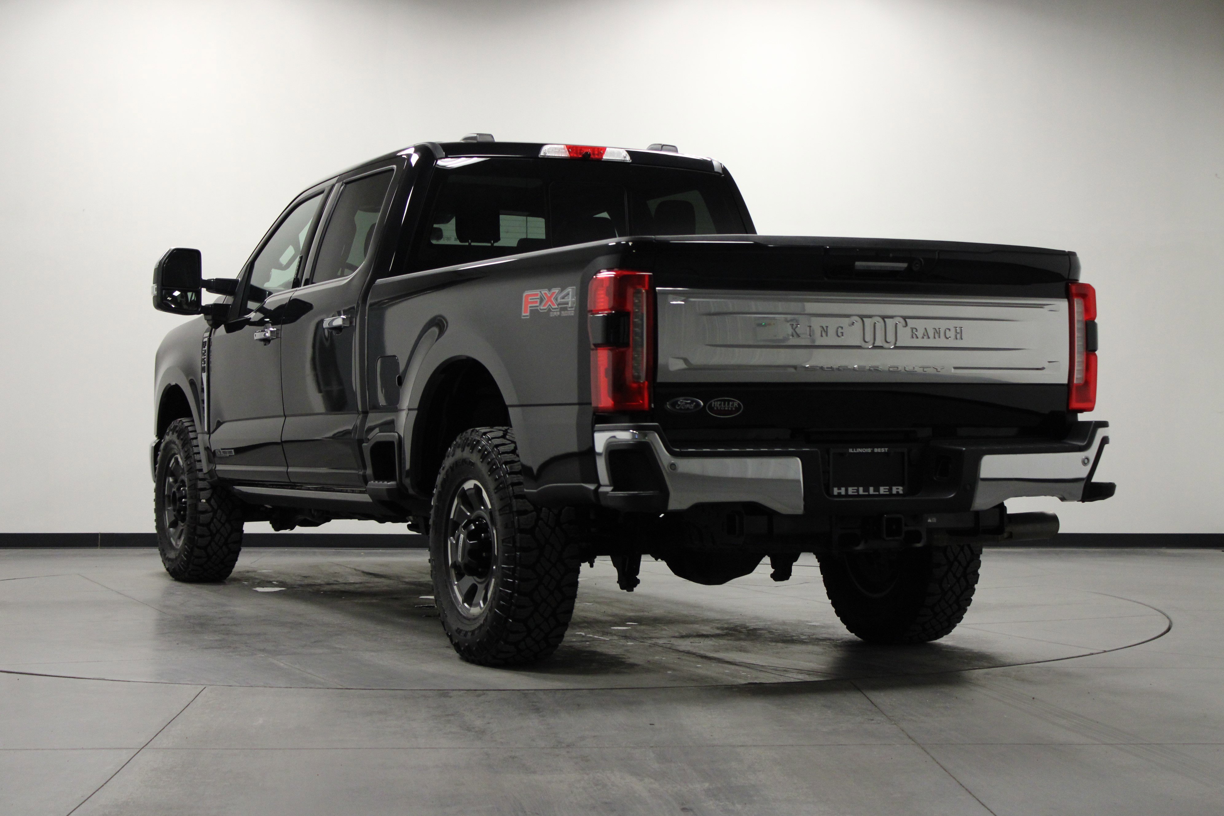 Used 2024 Ford F250 King Ranch w/ Chrome Package image 6