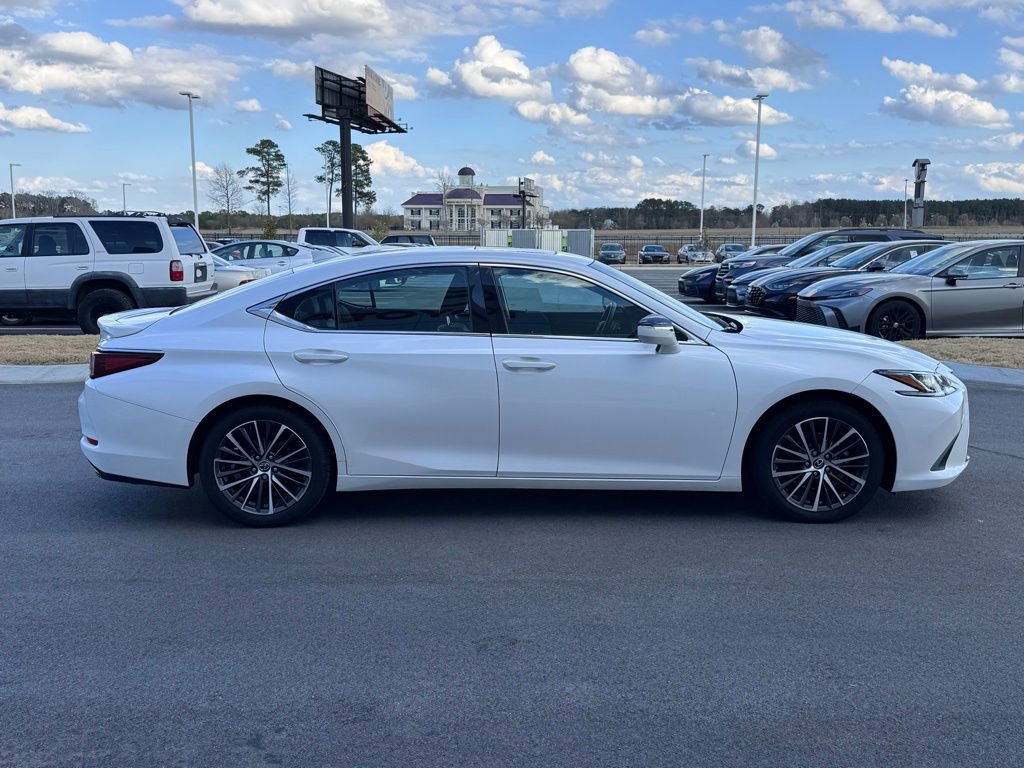 Used 2022 Lexus ES 350 w/ Premium Package FWD image 9