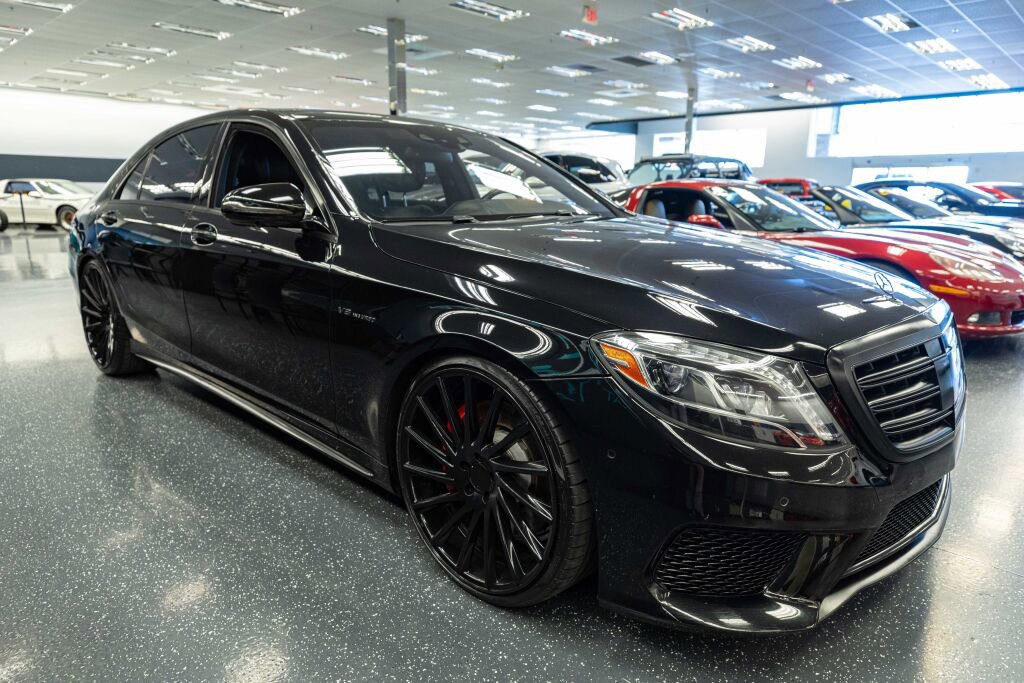 Used 2014 Mercedes-Benz S 63 AMG 4MATIC Sedan image 4