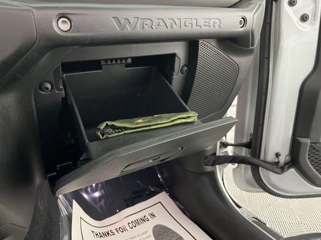 Used 2023 Jeep Wrangler Sport S image 33